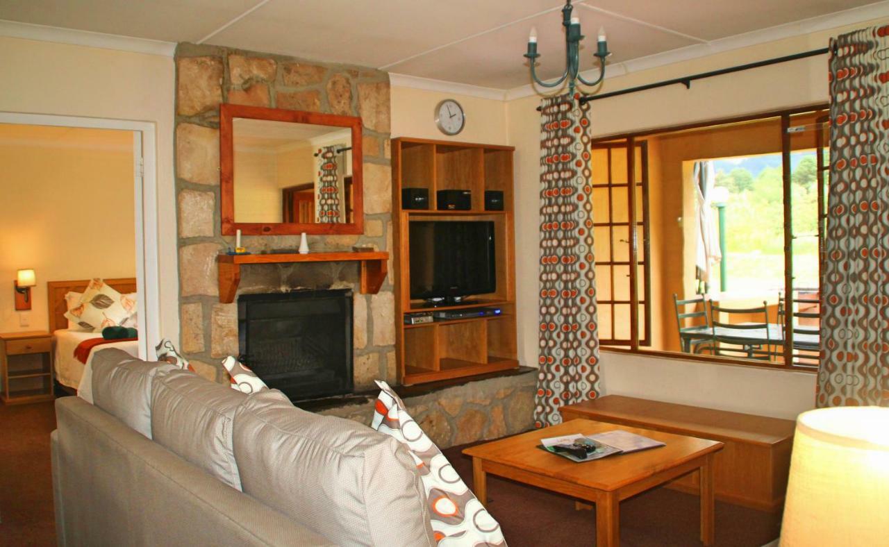 Gooderson Leisure Riverbend Chalets Self Catering And Timeshare Gold Crown Resort Дракенсберг Гардън Екстериор снимка