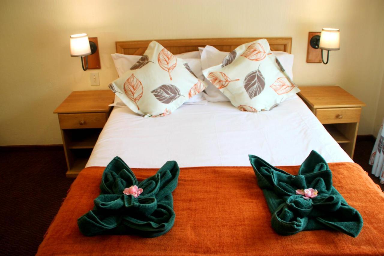 Gooderson Leisure Riverbend Chalets Self Catering And Timeshare Gold Crown Resort Дракенсберг Гардън Екстериор снимка